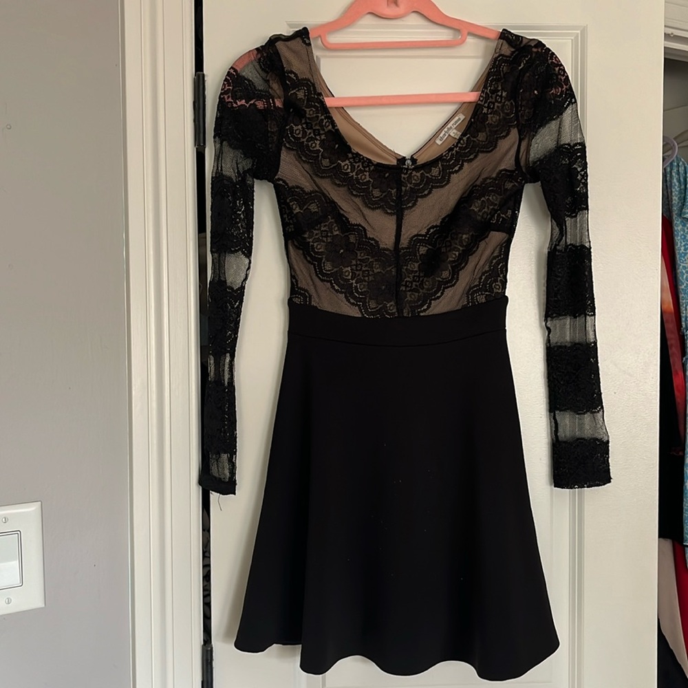 Black Skater Dress - Lace sleeves